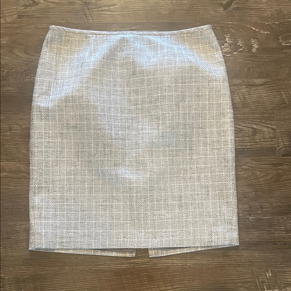 Calvin‎ Klein Light Gray Pencil Skirt Size 14